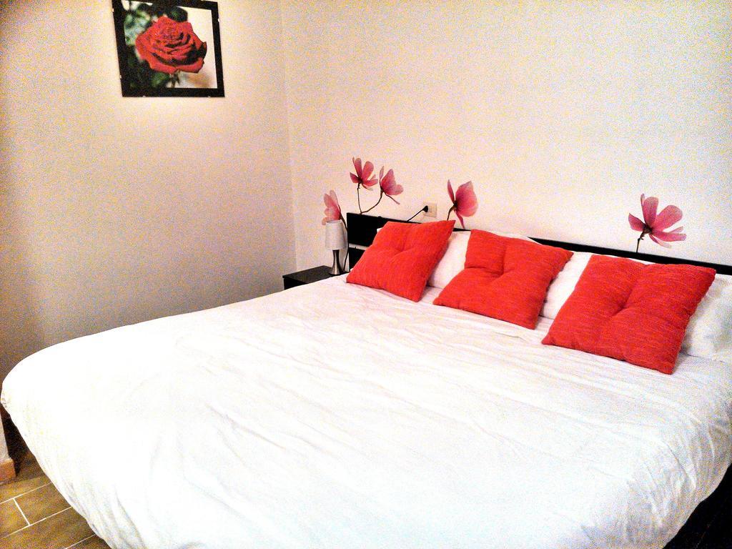Pension Borras Girona Phòng bức ảnh